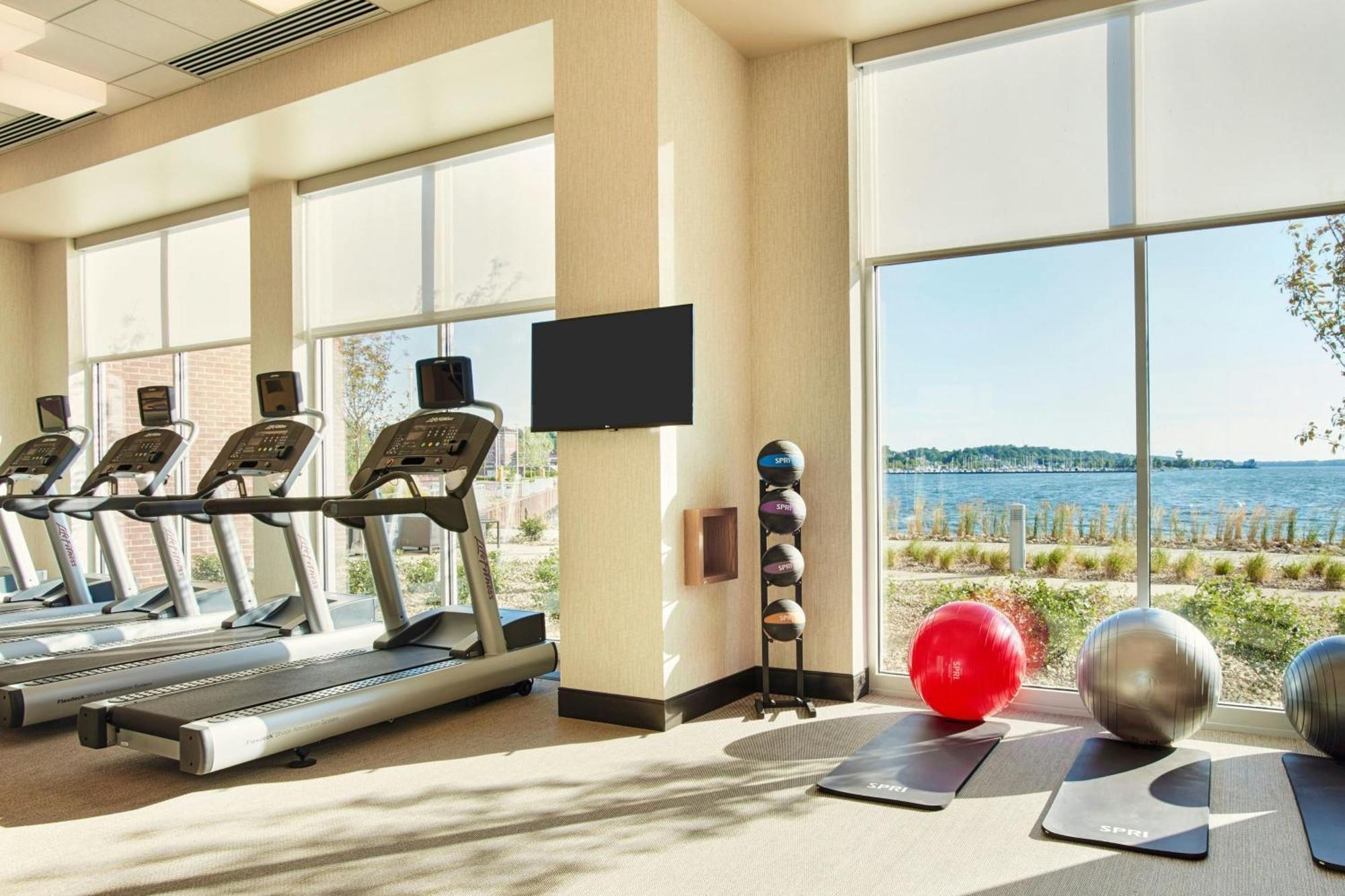 Hotel Courtyard By Marriott Erie Bayfront Extérieur photo
