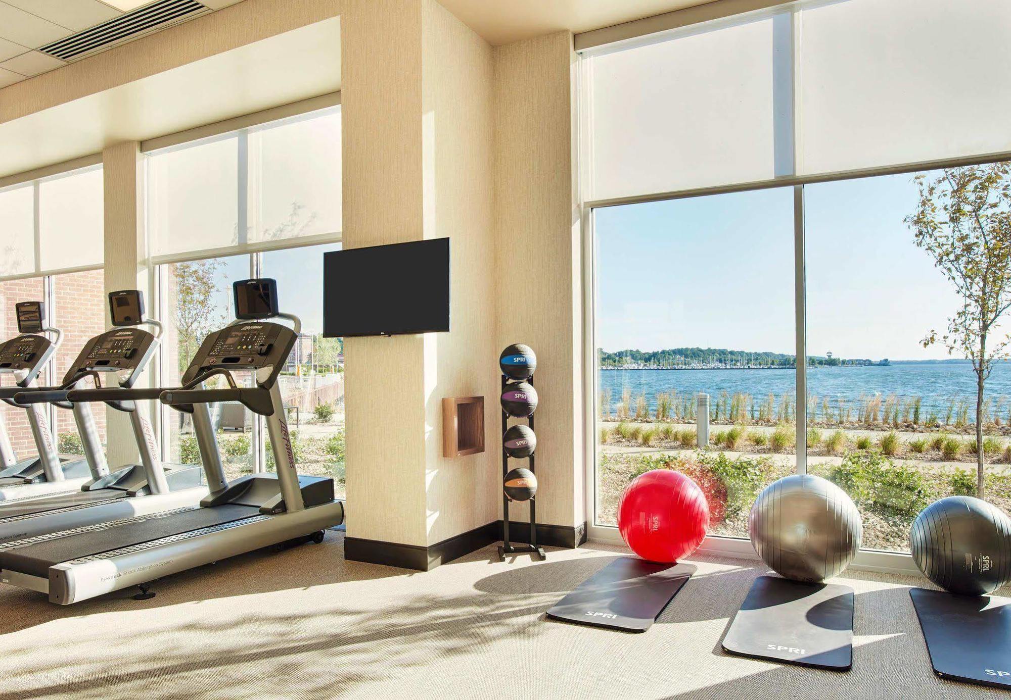 Hotel Courtyard By Marriott Erie Bayfront Extérieur photo